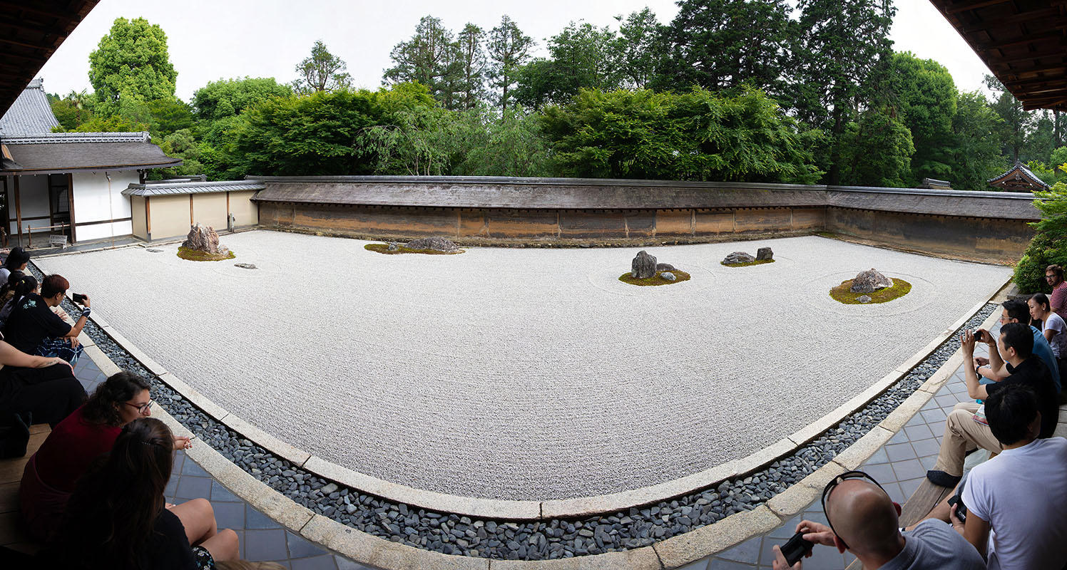 Pano1.jpg - Kolor stitching | 8 pictures | Size: 11781 x 6300 | Lens: Standard | RMS: 3.51 | FOV: 159.27 x 76.35 ~ -11.67 | Projection: Mercator | Color: LDR |
